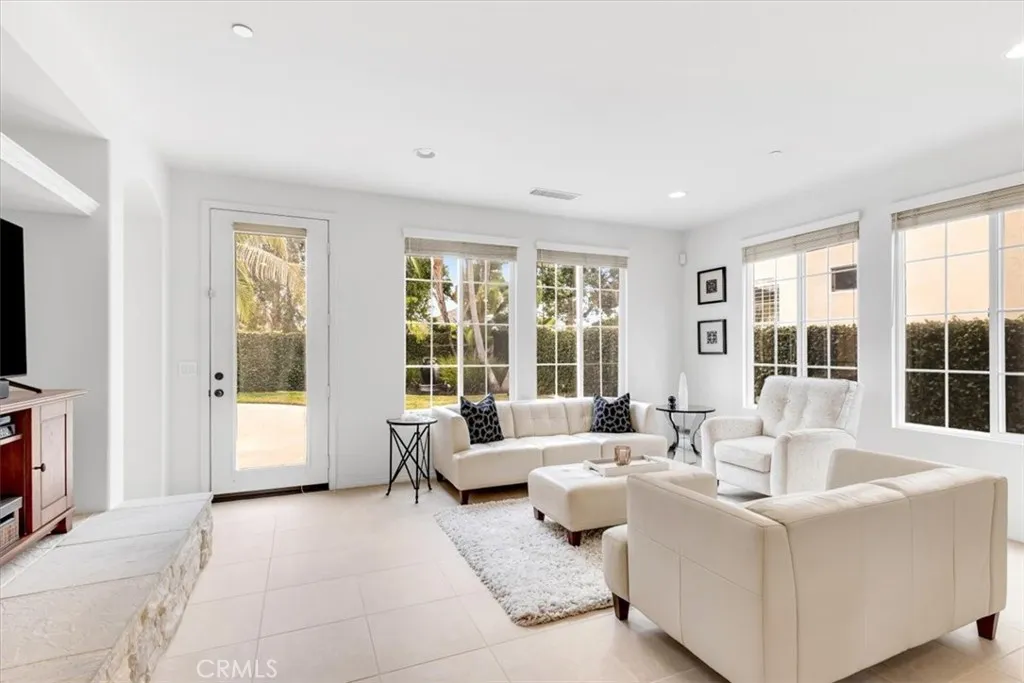 305 Via Los Tilos, San Clemente, California 92673 home-pic-21
