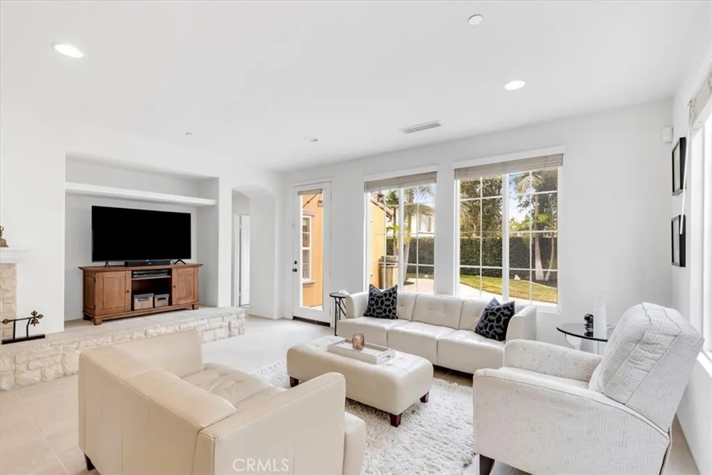305 Via Los Tilos, San Clemente, California 92673 home-pic-17