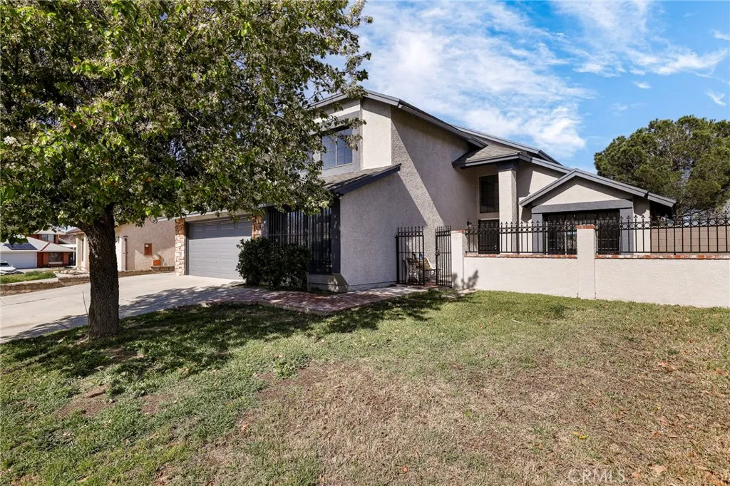 153 Deblynn Court, Palmdale, California 93550 home-pic-3
