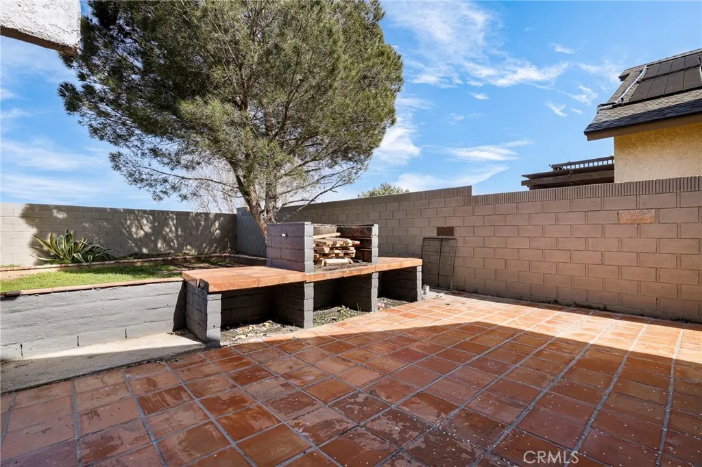153 Deblynn Court, Palmdale, California 93550 home-pic-11