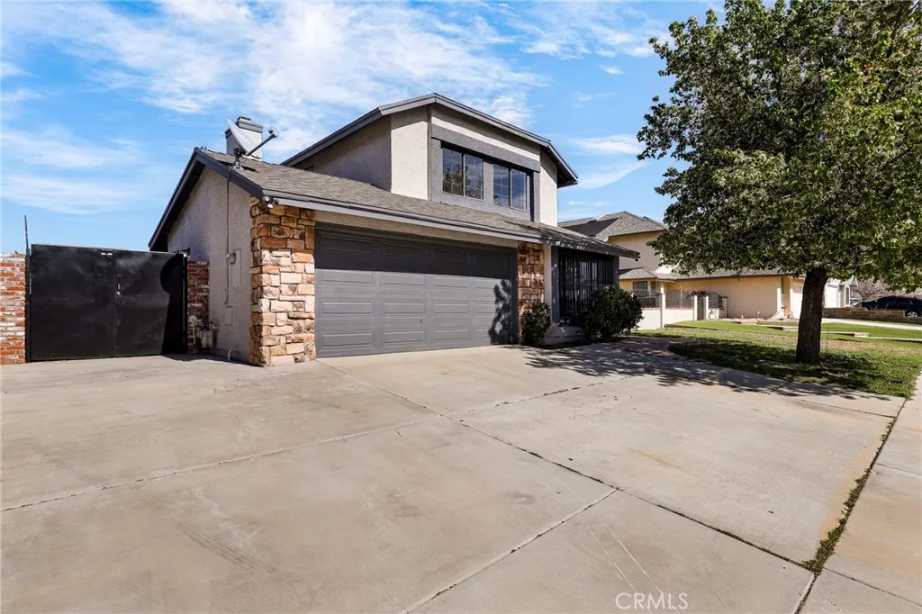 153 Deblynn Court, Palmdale, California 93550 home-pic-1