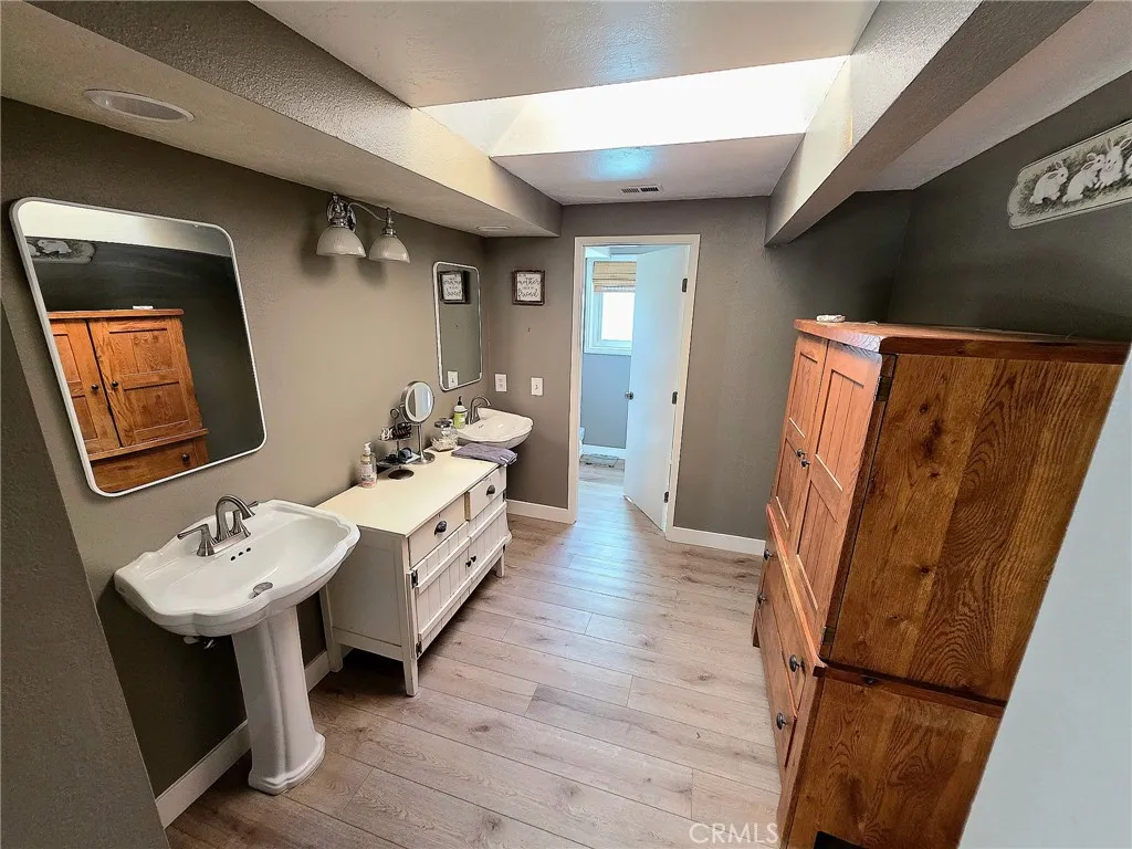 22081 Windtree, Wildomar, California 92595 home-pic-8