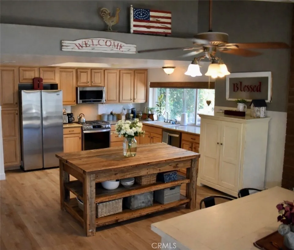 22081 Windtree, Wildomar, California 92595 home-pic-5
