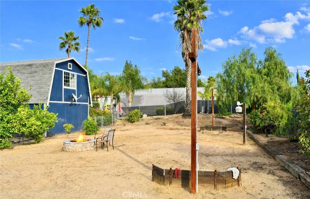 22081 Windtree, Wildomar, California 92595 home-pic-15