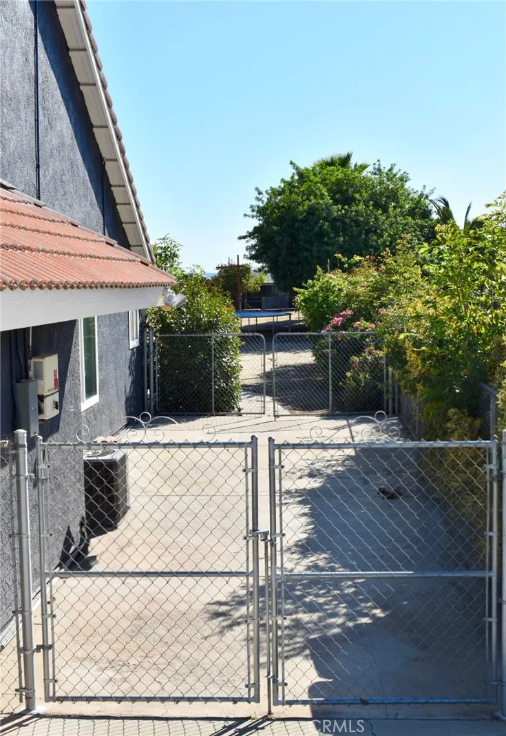 22081 Windtree, Wildomar, California 92595 home-pic-18