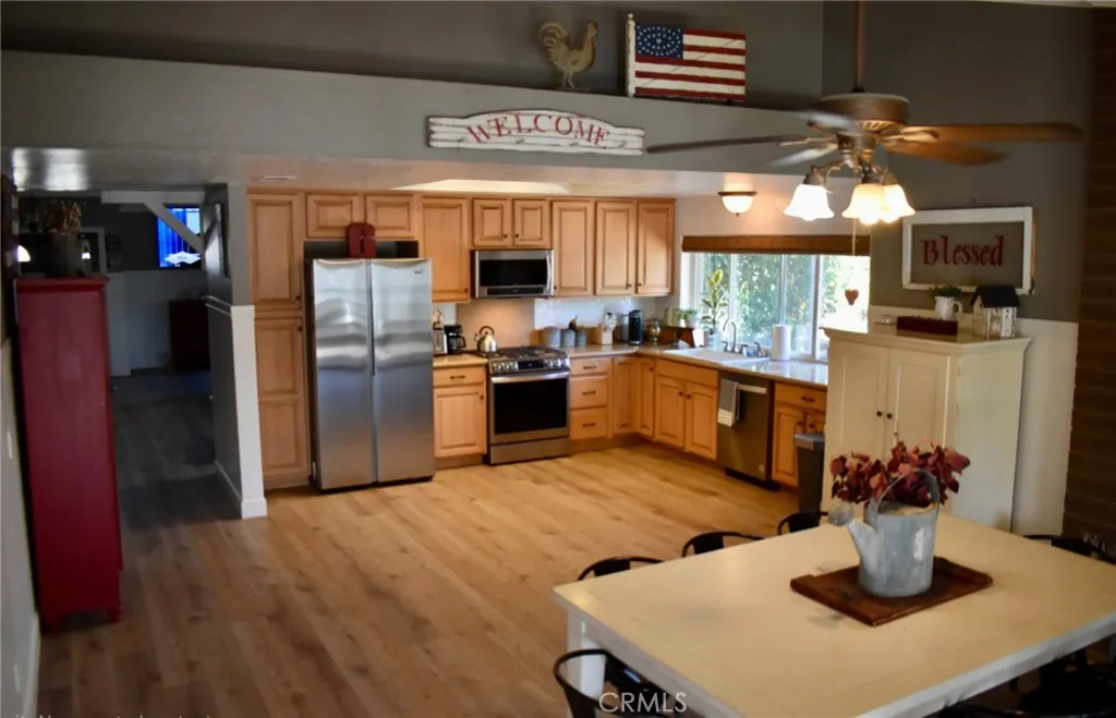 22081 Windtree, Wildomar, California 92595 home-pic-6