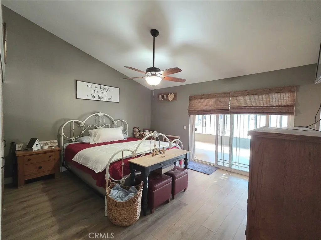 22081 Windtree, Wildomar, California 92595 home-pic-7