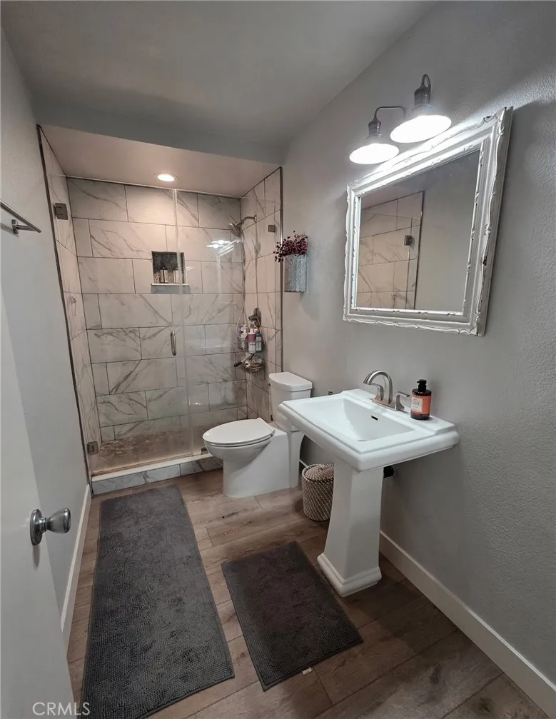 22081 Windtree, Wildomar, California 92595 home-pic-14