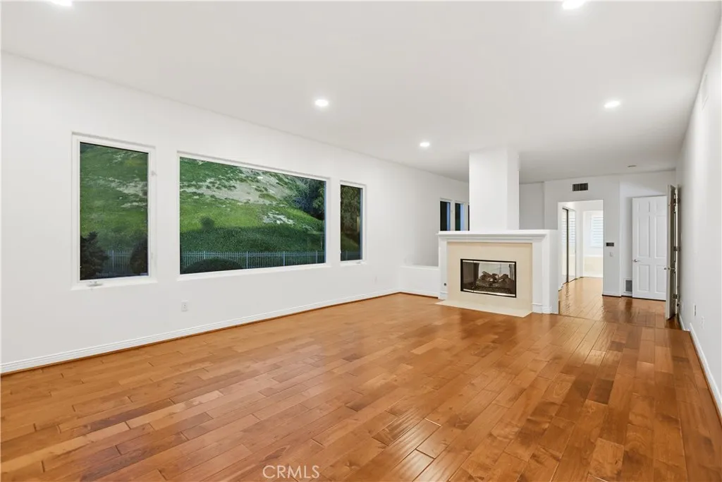 25301 Prado De Los Arboles, Calabasas, California 91302 home-pic-13