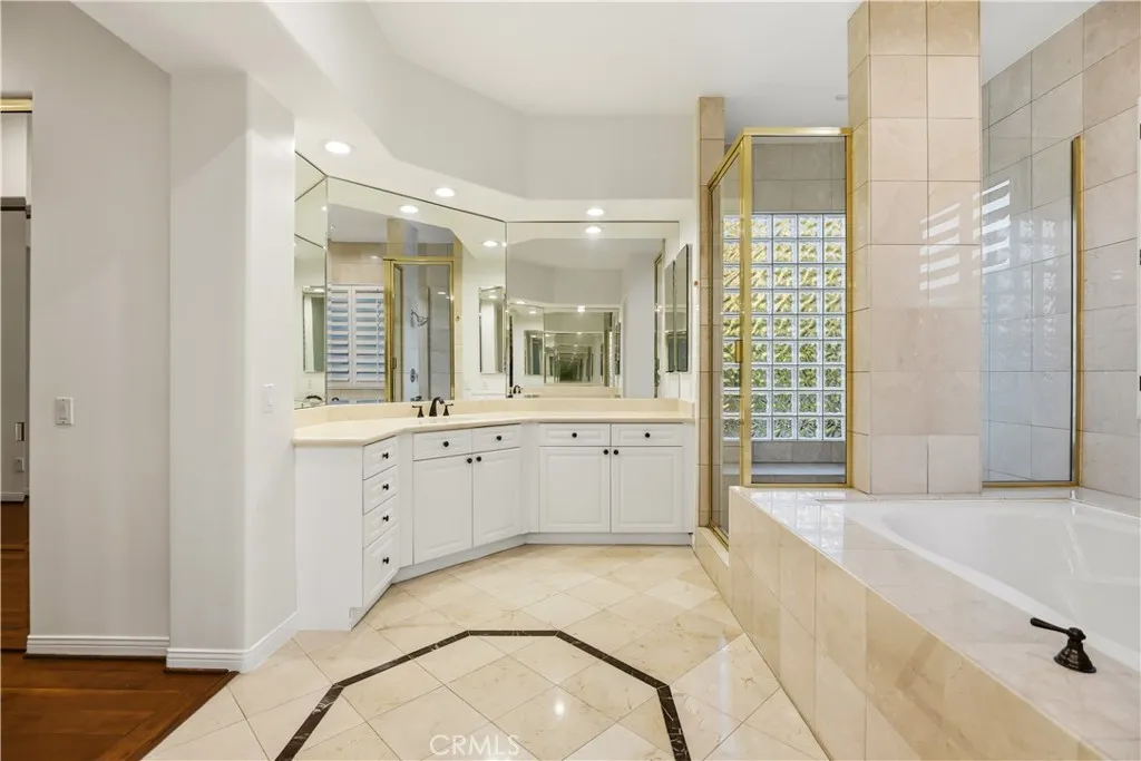 25301 Prado De Los Arboles, Calabasas, California 91302 home-pic-15
