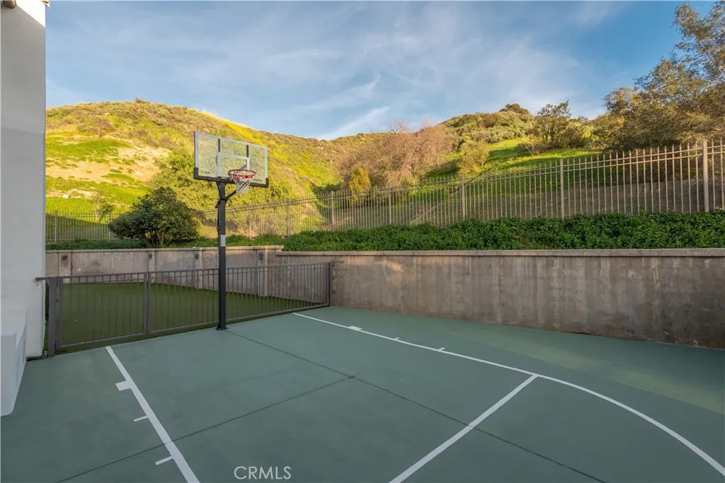 25301 Prado De Los Arboles, Calabasas, California 91302 home-pic-22