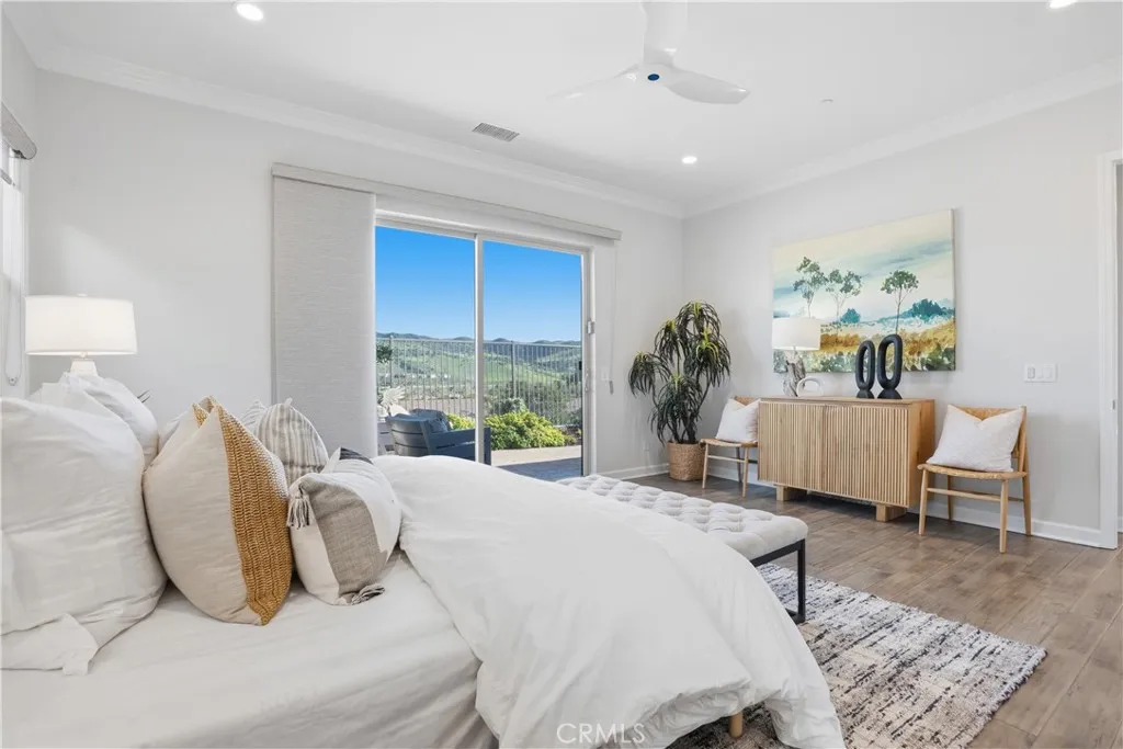 16 Planeo, Rancho Mission Viejo, California 92694 home-pic-18
