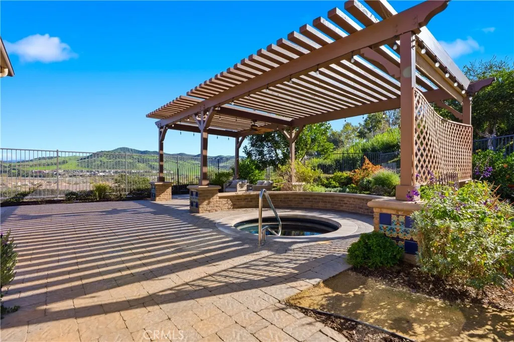 16 Planeo, Rancho Mission Viejo, California 92694 home-pic-36