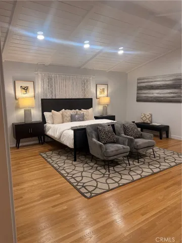 Luxury primary suite