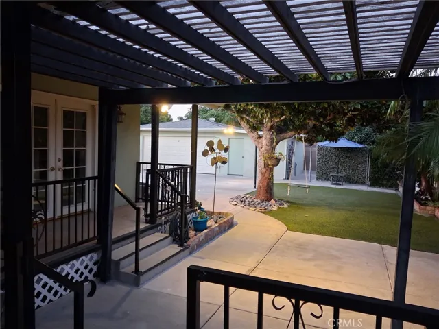2019 Valencia, Santa Ana, California 92706