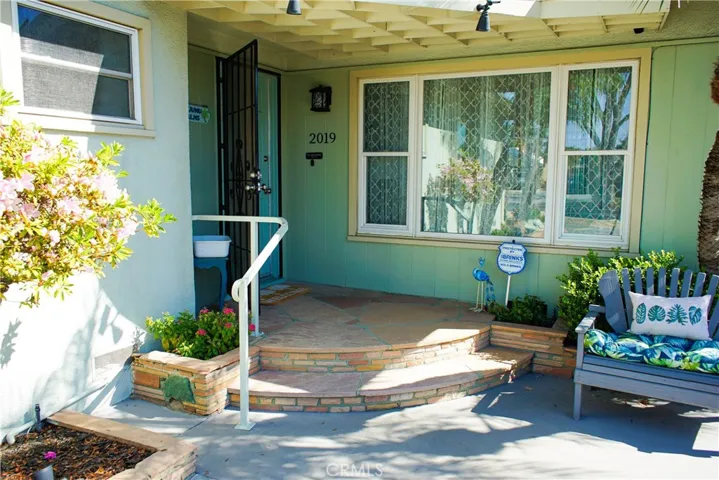 dual paned double hung windows