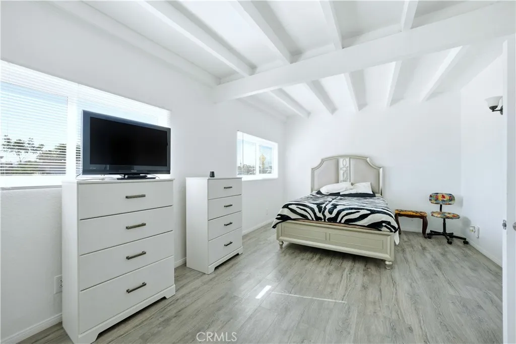 1619 W 163rd, Compton, California 90220 home-pic-12