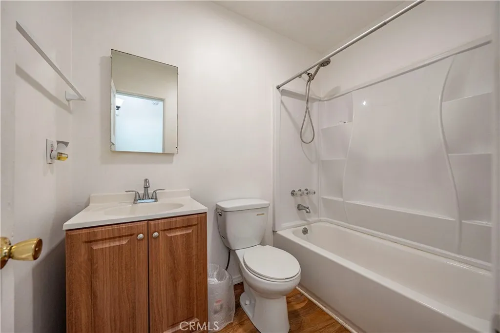 1619 W 163rd, Compton, California 90220 home-pic-22