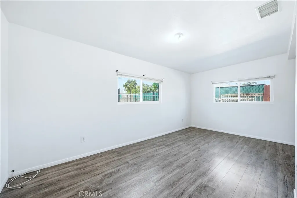 1619 W 163rd, Compton, California 90220 home-pic-25