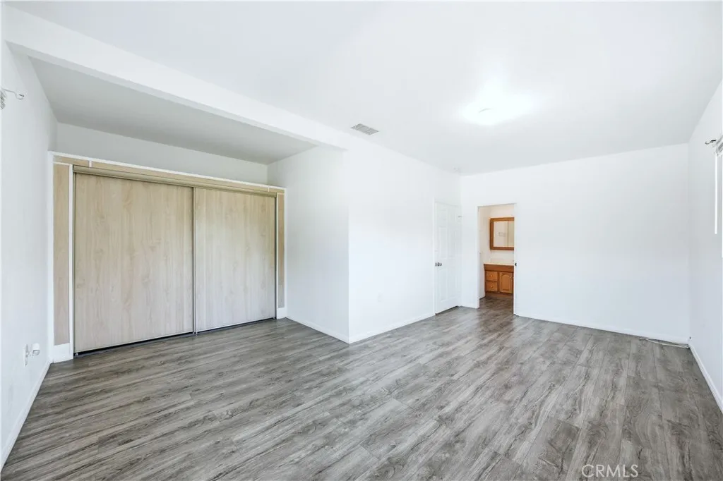 1619 W 163rd, Compton, California 90220 home-pic-26