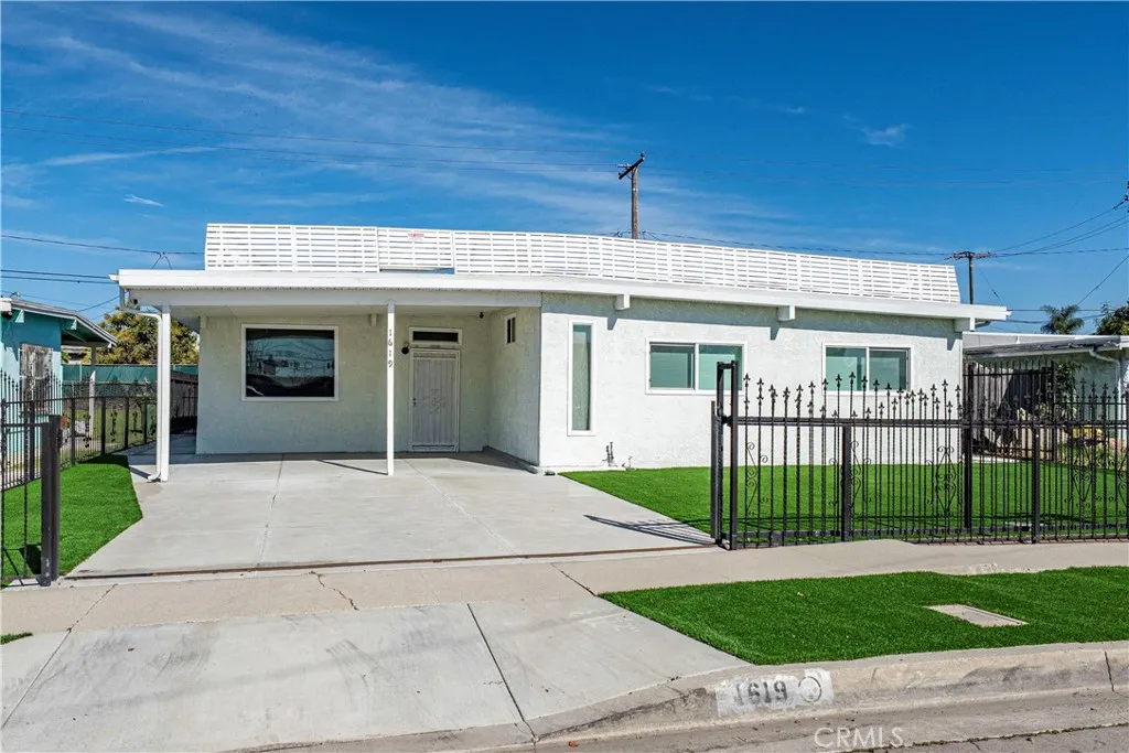 1619 W 163rd, Compton, California 90220 home-pic-3