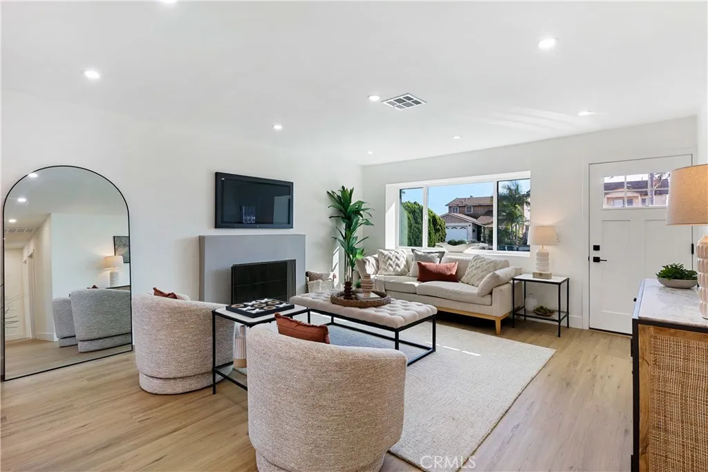 3611 W 153rd Street, Lawndale, California 90260 home-pic-4