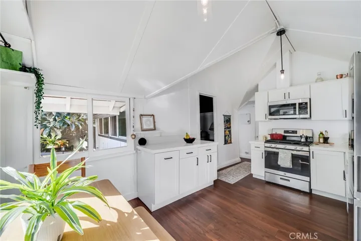 478 Saint Anns, Laguna Beach, California 92651