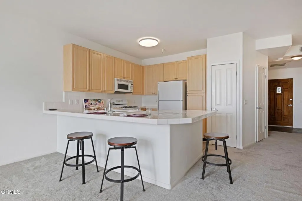 436 Poli Street 301, Ventura, California 93001 home-pic-8