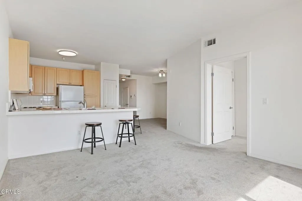436 Poli Street 301, Ventura, California 93001 home-pic-6