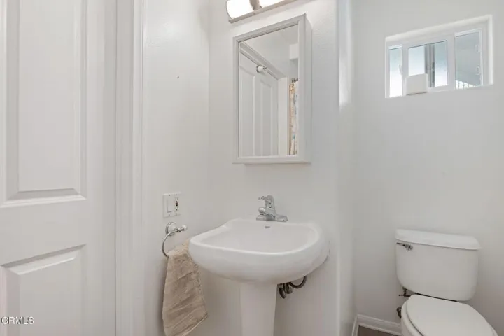 20-Bathroom 2