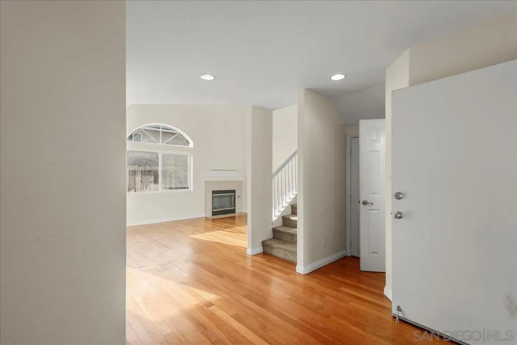 345 Moss St 7, Chula Vista, California 91911 home-pic-11