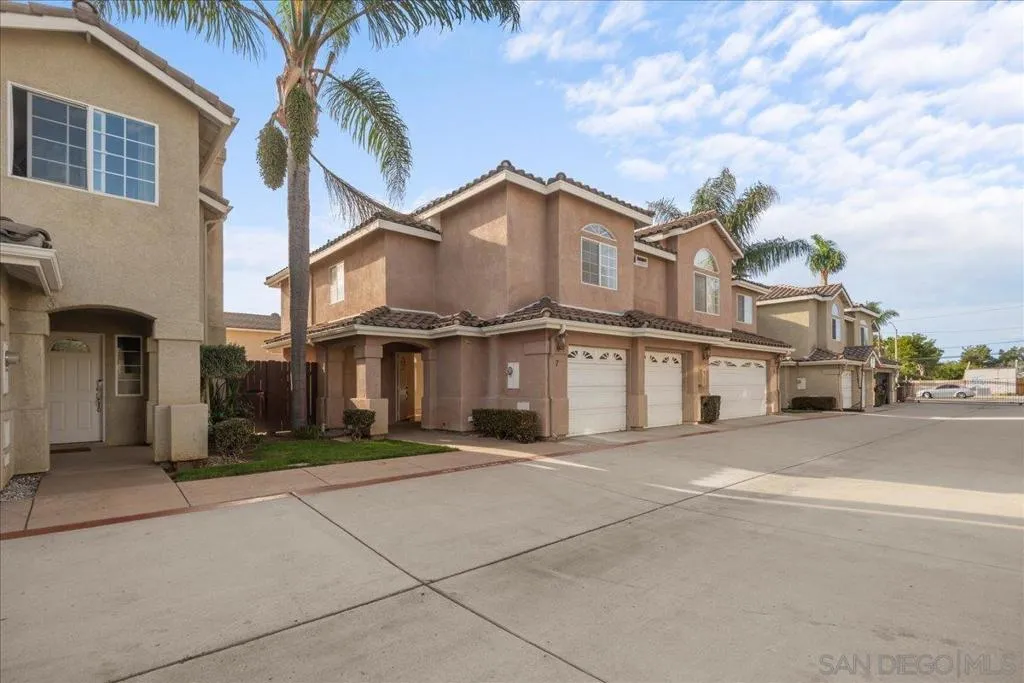 345 Moss St 7, Chula Vista, California 91911 home-pic-1