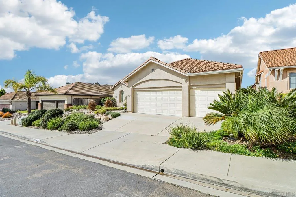 937 Paseo La Cresta, Chula Vista, California 91910 home-pic-2