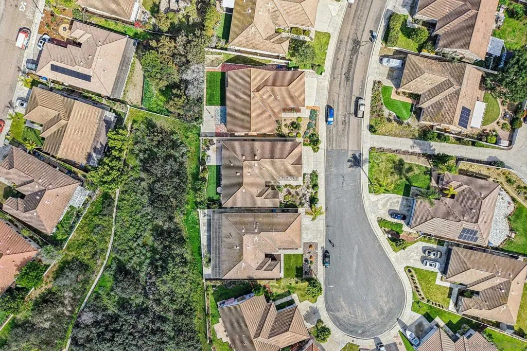 937 Paseo La Cresta, Chula Vista, California 91910 home-pic-46
