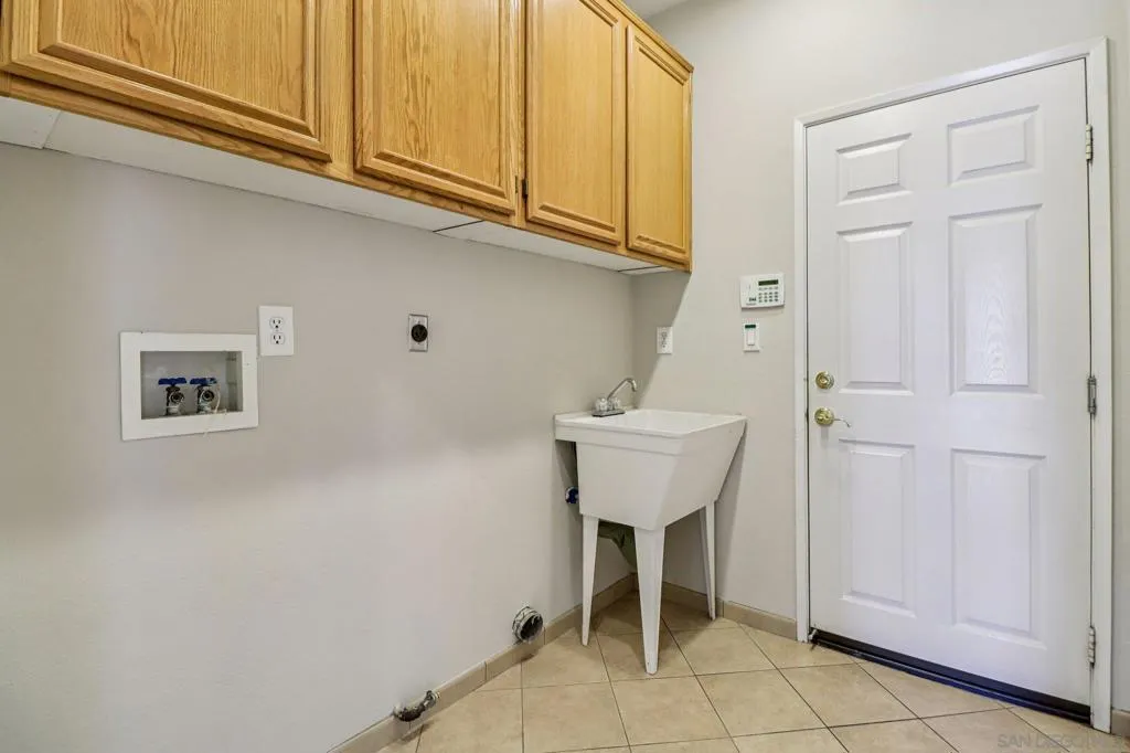 937 Paseo La Cresta, Chula Vista, California 91910 home-pic-35