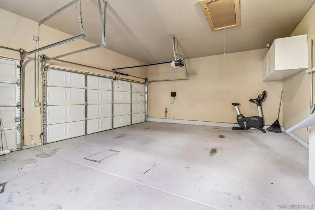 937 Paseo La Cresta, Chula Vista, California 91910 home-pic-36