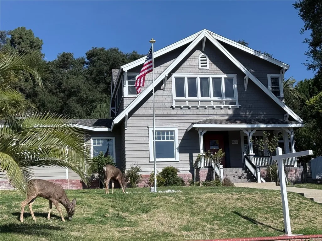 245 W Scenic Drive, Monrovia, California 91016 home-pic-0