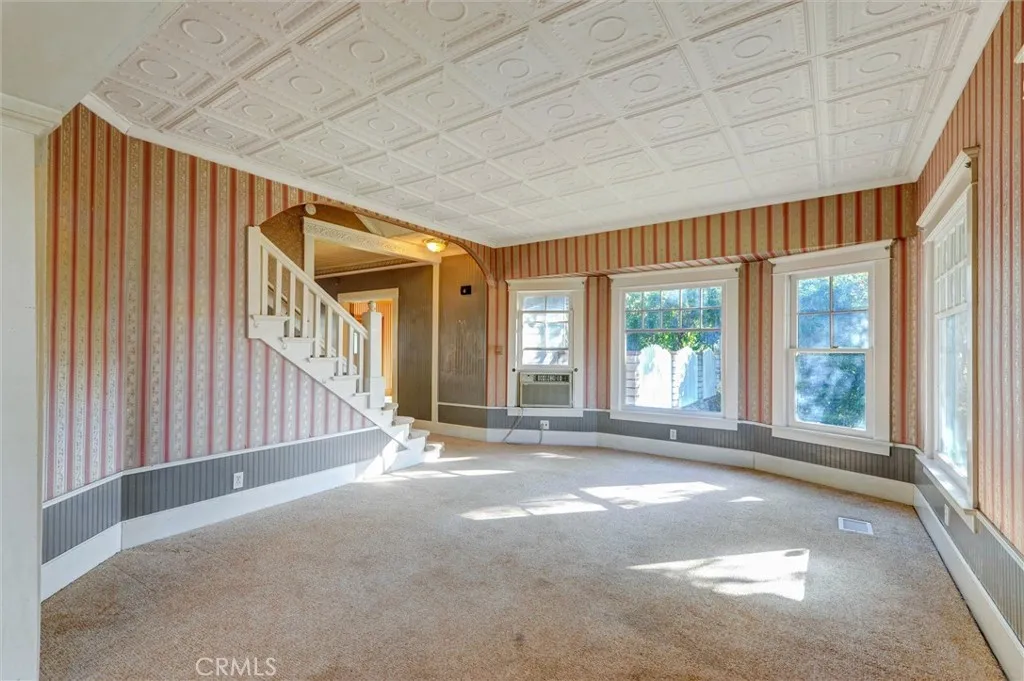 245 W Scenic Drive, Monrovia, California 91016 home-pic-4