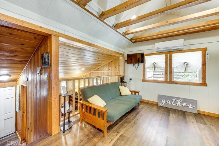 875 Virginia Court, Lake Arrowhead, California 92352