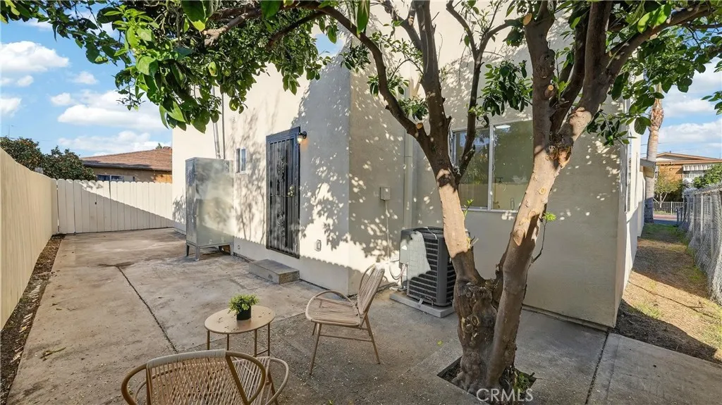 7601 Wilcox Avenue, Cudahy, California 90201 home-pic-29