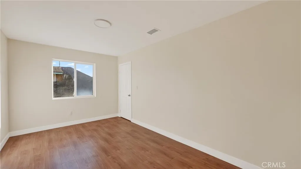 7601 Wilcox Avenue, Cudahy, California 90201 home-pic-26