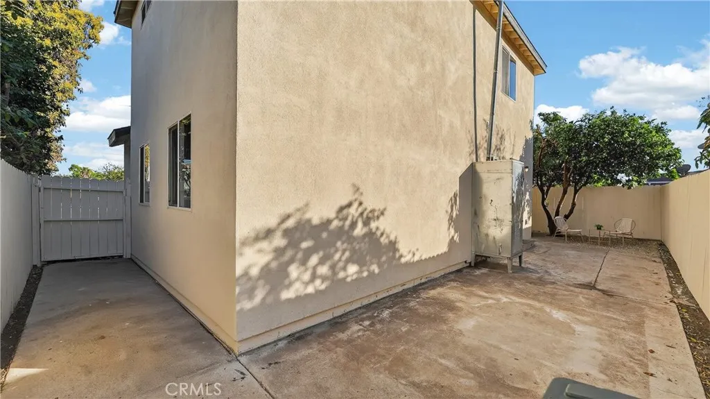 7601 Wilcox Avenue, Cudahy, California 90201 home-pic-30