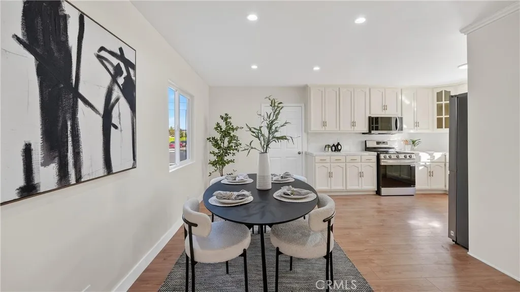 7601 Wilcox Avenue, Cudahy, California 90201 home-pic-10