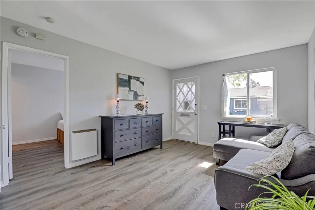 10210 Holburn, Huntington Beach, California 92646 home-pic-3