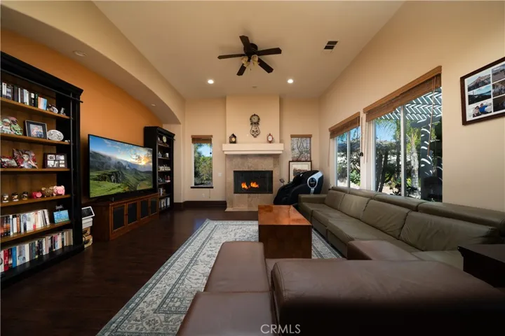 Spacious Family Room