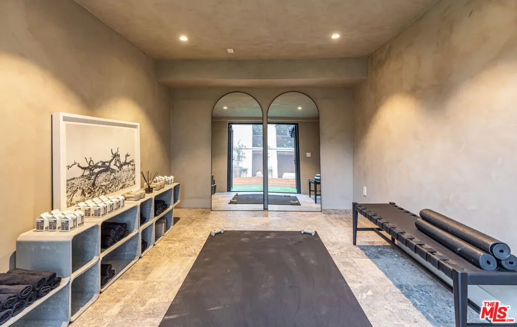 23505 Malibu Colony Road, Malibu, California 90265 home-pic-31