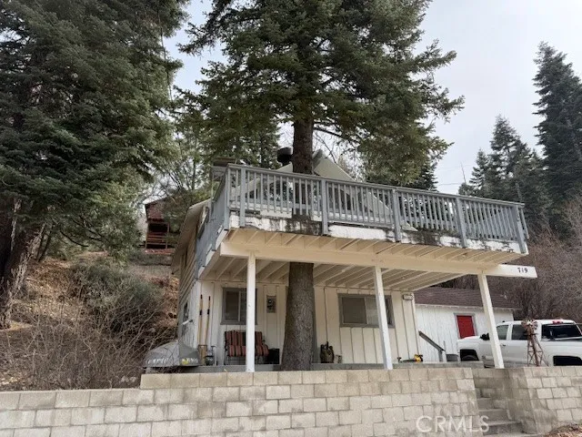 719 Ridge Way