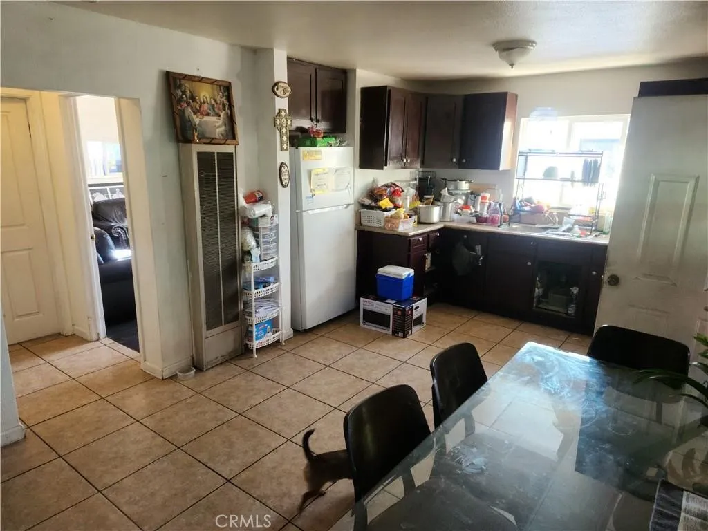 1210 1212 42 Place, Los Angeles, California 90011 home-pic-7