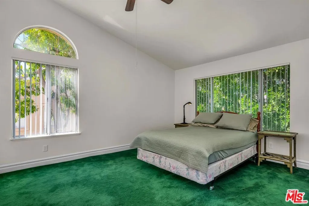 455 Kennerick Lane, Simi Valley, California 93065 home-pic-14