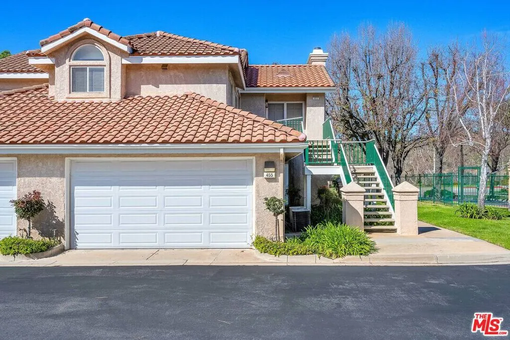 455 Kennerick Lane, Simi Valley, California 93065 home-pic-24